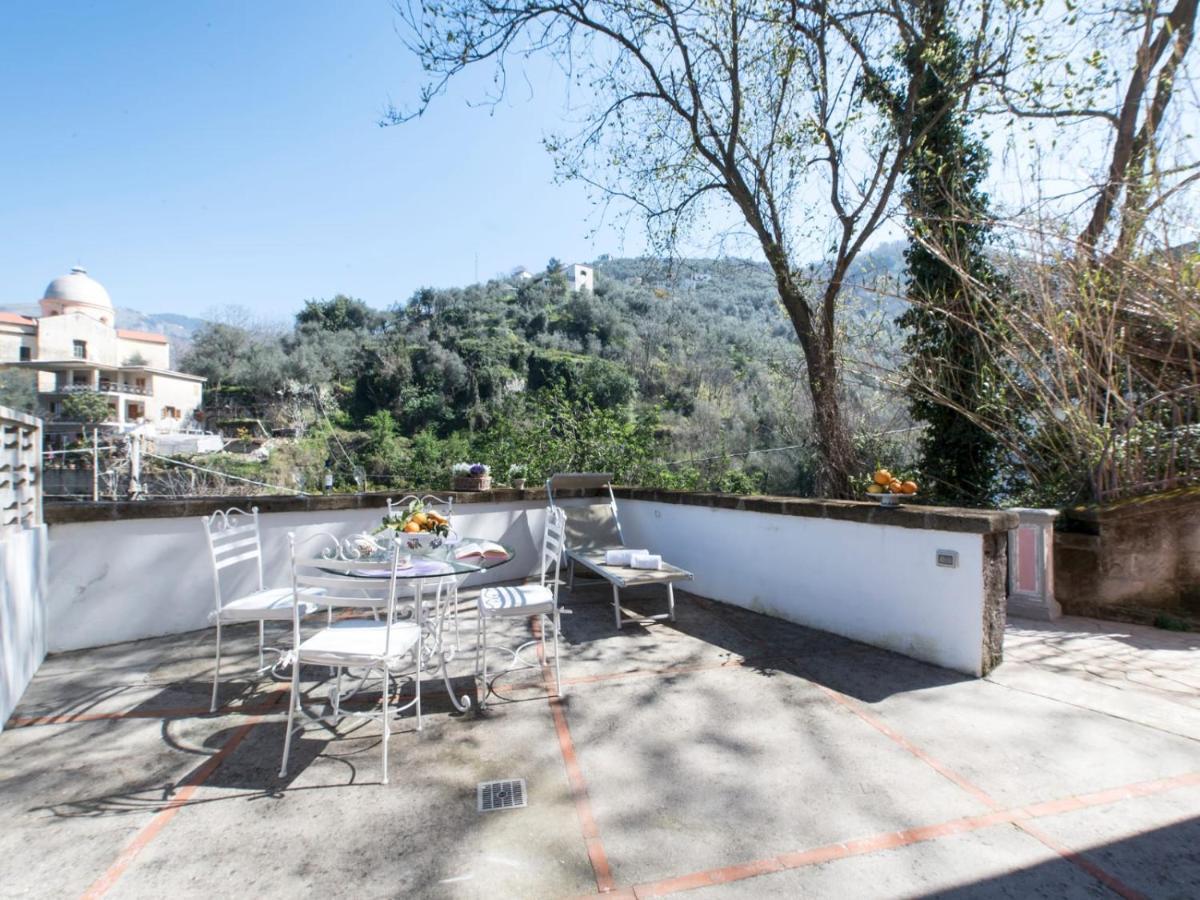 Apartamento Casale Le Noci Vico Equense Exterior foto