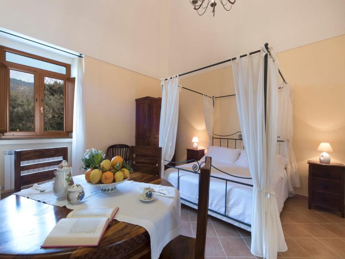 Apartamento Casale Le Noci Vico Equense Exterior foto